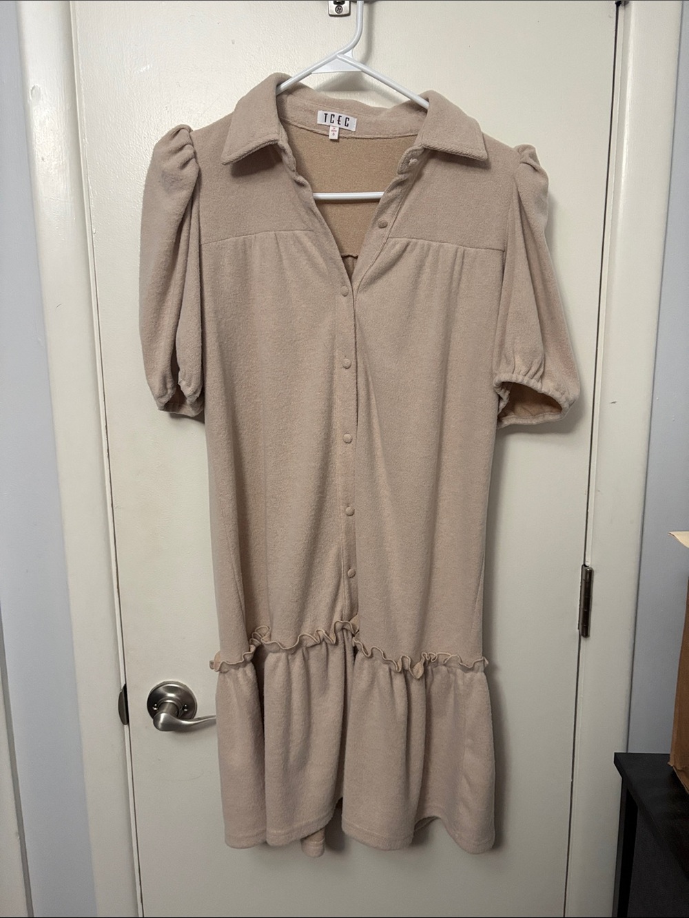 TCEC Beige Puff-Sleeve Button Front Midi Dress